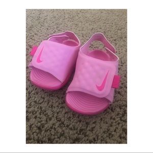 Nike baby sandals